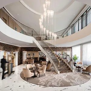 4* Hotell Warwick