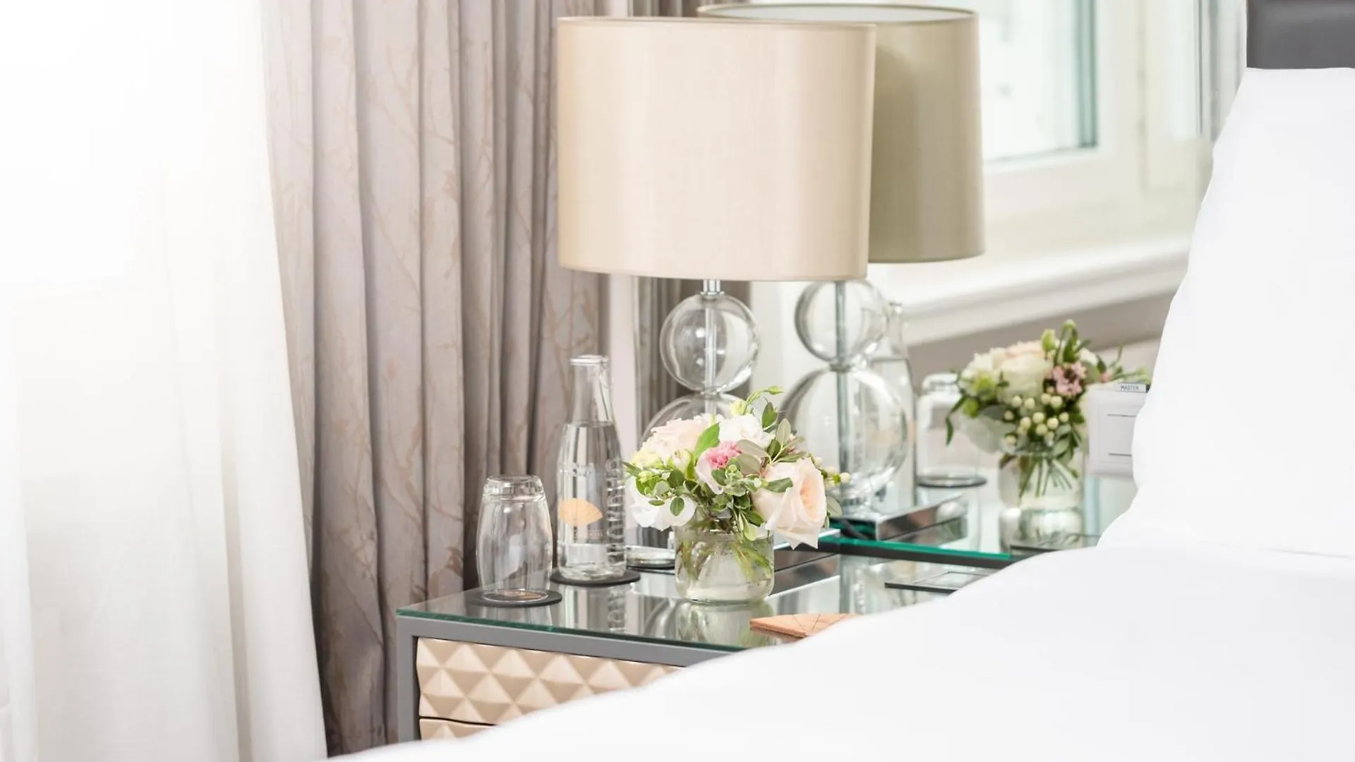 Hotel Mandarin Oriental, Genf 5*,